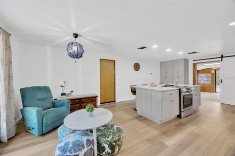 Casa en venta en Brandon, Florida, 3 dormitorios, 216.18 m2 № 1743322 - foto 14