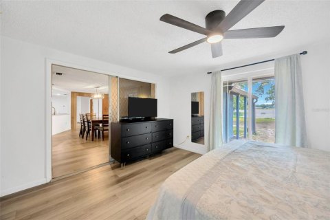 Casa en venta en Brandon, Florida, 3 dormitorios, 216.18 m2 № 1743322 - foto 25