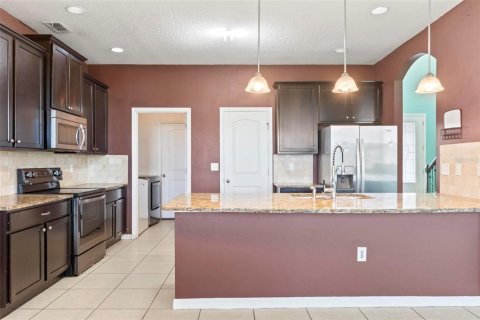 Casa en venta en Groveland, Florida, 5 dormitorios, 240.99 m2 № 1572200 - foto 17