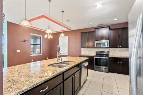 Casa en venta en Groveland, Florida, 5 dormitorios, 240.99 m2 № 1572200 - foto 14