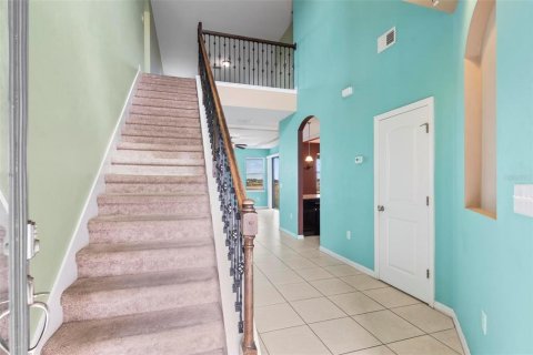 Casa en venta en Groveland, Florida, 5 dormitorios, 240.99 m2 № 1572200 - foto 4