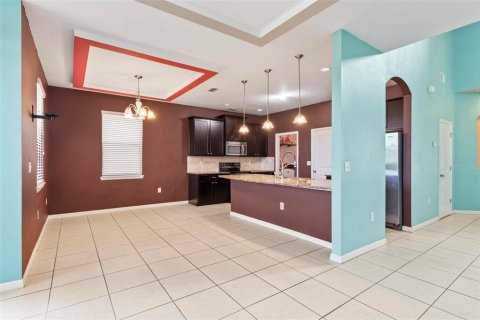 Casa en venta en Groveland, Florida, 5 dormitorios, 240.99 m2 № 1572200 - foto 7