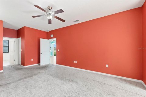 Casa en venta en Groveland, Florida, 5 dormitorios, 240.99 m2 № 1572200 - foto 29