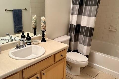 Condo in South Miami, Florida, 1 bedroom № 1991602 - photo 4