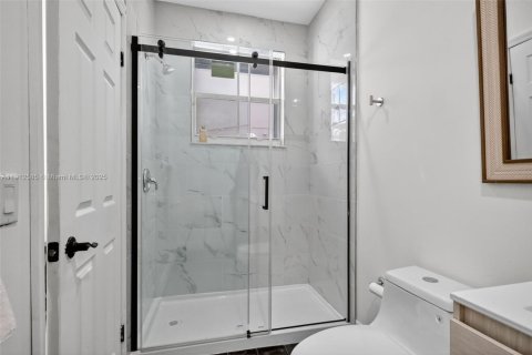 House in Pembroke Pines, Florida 3 bedrooms, 211.91 sq.m. № 1970258 - photo 27