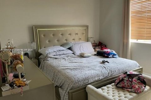 Touwnhouse à vendre à Homestead, Floride: 4 chambres, 163.97 m2 № 1979322 - photo 15