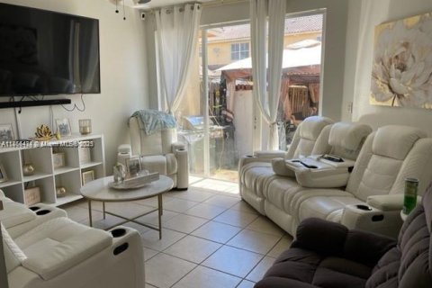 Touwnhouse à vendre à Homestead, Floride: 4 chambres, 163.97 m2 № 1979322 - photo 8