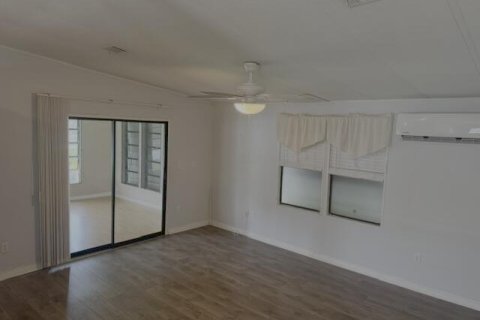 Appartement à louer à Stuart, Floride: 2 chambres, 91.79 m2 № 2177528 - photo 3
