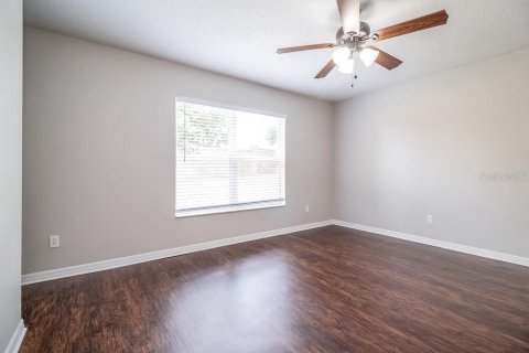 Villa ou maison à louer à Tavares, Floride: 4 chambres, 179.21 m2 № 1883572 - photo 14