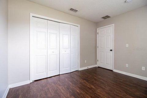 Villa ou maison à louer à Tavares, Floride: 4 chambres, 179.21 m2 № 1883572 - photo 13