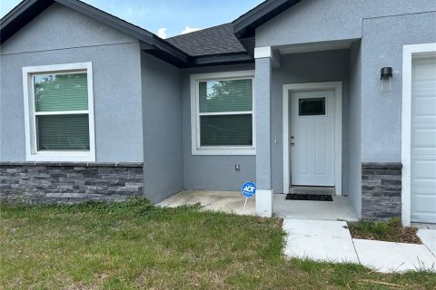 House in Sanford, Florida 3 bedrooms, 108.79 sq.m. № 1721937 - photo 1