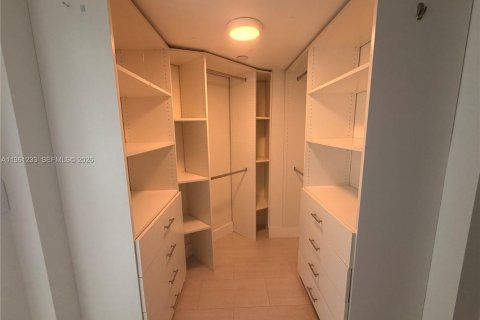 Condominio en alquiler en Aventura, Florida, 2 dormitorios, 109.72 m2 № 2022130 - foto 10