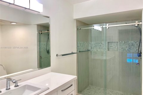 Condominio en alquiler en Aventura, Florida, 2 dormitorios, 109.72 m2 № 2022130 - foto 11