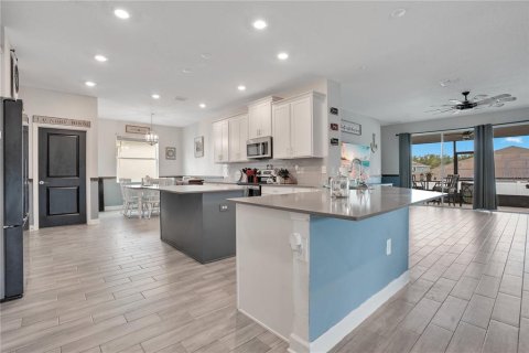 Villa ou maison à vendre à Groveland, Floride: 4 chambres, 223.71 m2 № 1908763 - photo 5