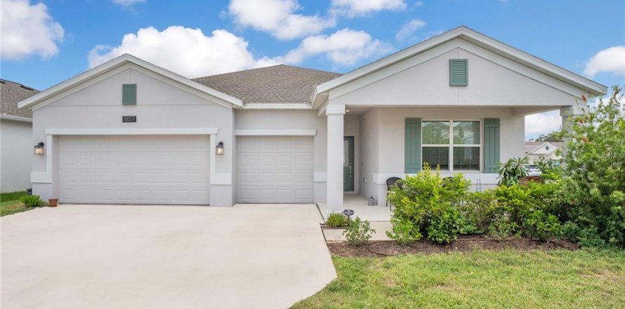 Villa ou maison à Groveland, Floride 4 chambres, 223.71 m2 № 1908763