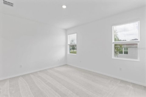 House in Fruitland Park, Florida 3 bedrooms, 139.45 sq.m. № 1767089 - photo 3