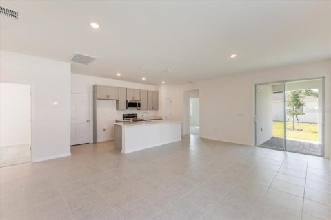 Casa en venta en Fruitland Park, Florida, 3 dormitorios, 139.45 m2 № 1767089 - foto 6