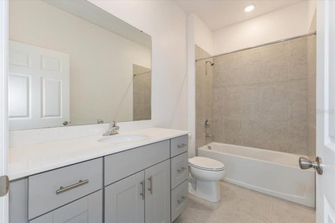 Casa en venta en Fruitland Park, Florida, 3 dormitorios, 139.45 m2 № 1767089 - foto 9