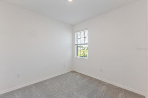Casa en venta en Fruitland Park, Florida, 3 dormitorios, 139.45 m2 № 1767089 - foto 10