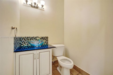 Купить виллу или дом в Пемброк-Пайнс, Флорида 4 спальни, 310.94м2, № 1991532 - фото 18