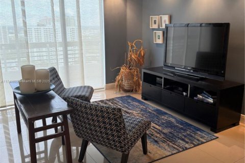 Condo in Aventura, Florida, 2 bedrooms  № 1715058 - photo 12