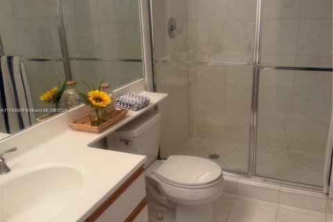 Condo in Aventura, Florida, 2 bedrooms  № 1715058 - photo 14