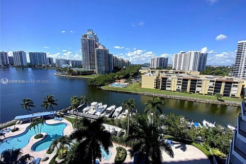 Condo in Aventura, Florida, 2 bedrooms  № 1715058 - photo 4