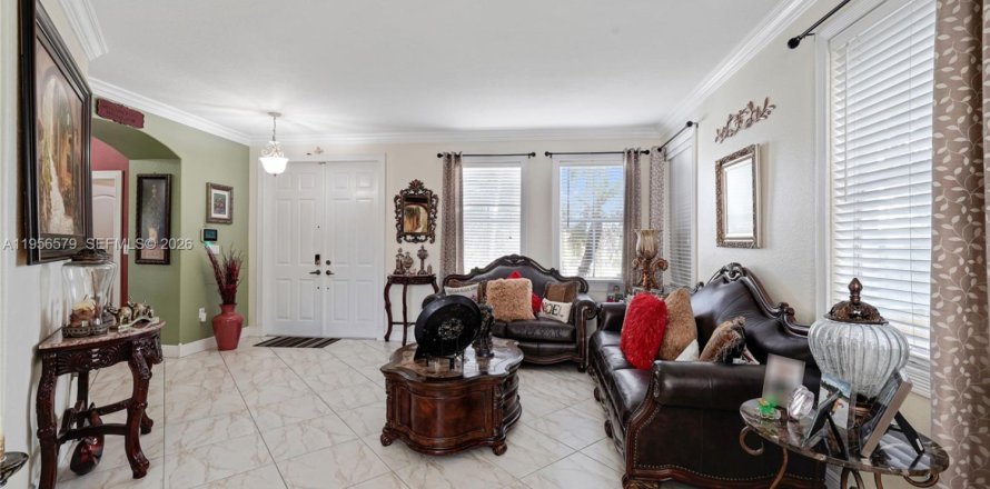 House in Miami, Florida 4 bedrooms, 220.36 sq.m. № 2010461