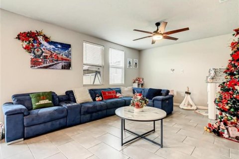 Casa en venta en Winter Haven, Florida, 4 dormitorios, 219.25 m2 № 2123433 - foto 20
