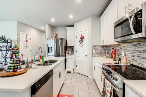Casa en venta en Winter Haven, Florida, 4 dormitorios, 219.25 m2 № 2123433 - foto 18