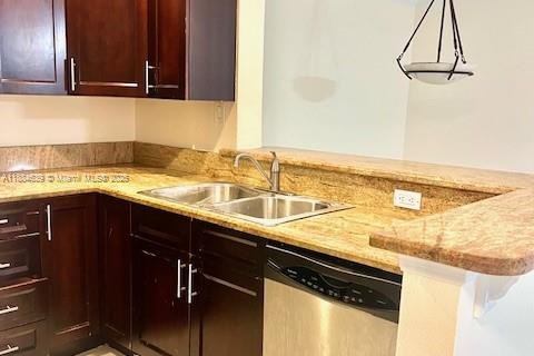 Condominio en venta en Coral Springs, Florida, 2 dormitorios, 103.49 m2 № 2013791 - foto 8