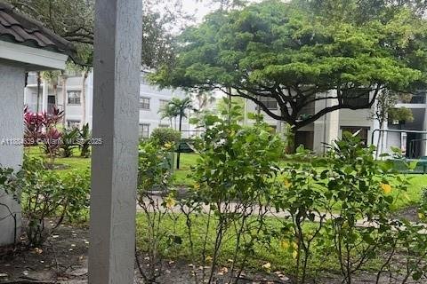 Condominio en venta en Coral Springs, Florida, 2 dormitorios, 103.49 m2 № 2013791 - foto 28