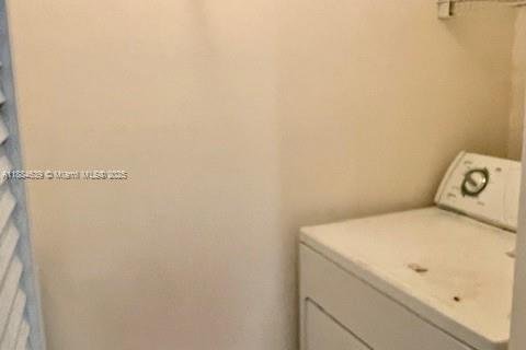 Condominio en venta en Coral Springs, Florida, 2 dormitorios, 103.49 m2 № 2013791 - foto 11