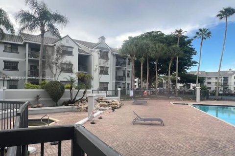 Condominio en venta en Coral Springs, Florida, 2 dormitorios, 103.49 m2 № 2013791 - foto 30