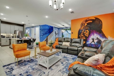 Casa en venta en Kissimmee, Florida, 7 dormitorios, 329.25 m2 № 2143368 - foto 2