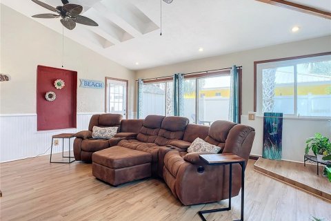 Casa en venta en Flagler Beach, Florida, 3 dormitorios, 219.9 m2 № 1835518 - foto 28
