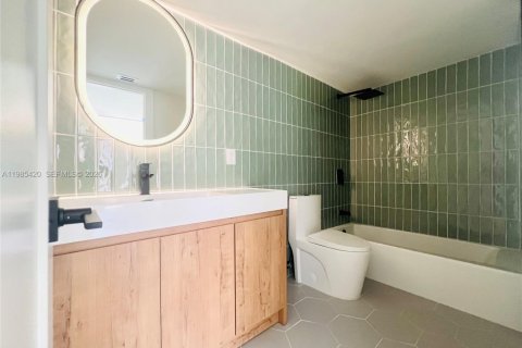 Купить кондоминиум в Майами-Бич, Флорида 3 спальни, 123.37м2, № 2047187 - фото 12