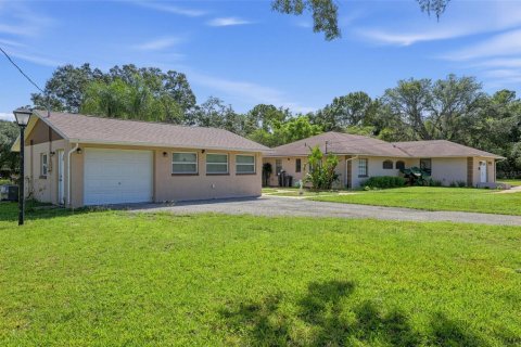 Villa ou maison à vendre à New Port Richey, Floride: 4 chambres, 229.47 m2 № 2406621 - photo 4