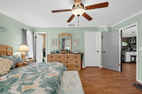 Villa ou maison à vendre à New Port Richey, Floride: 4 chambres, 229.47 m2 № 2406621 - photo 25