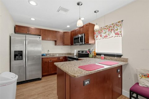 Villa ou maison à vendre à New Port Richey, Floride: 4 chambres, 229.47 m2 № 2406621 - photo 17