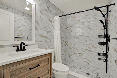 Condo in New Port Richey, Florida, 2 bedrooms № 2218201 - photo 12