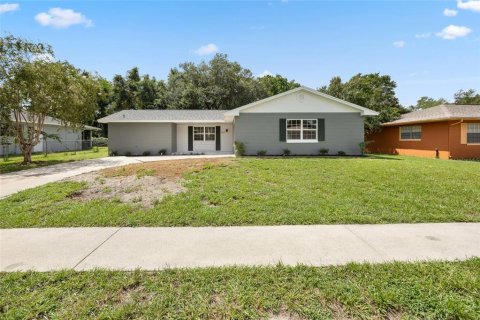 House in Ocala, Florida 2 bedrooms, 98.1 sq.m. № 1907678 - photo 1