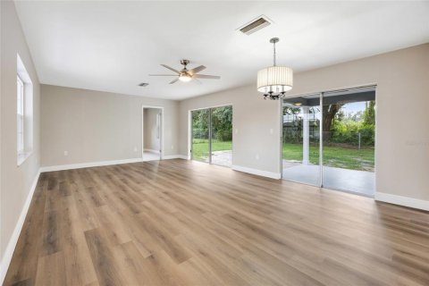 House in Ocala, Florida 2 bedrooms, 98.1 sq.m. № 1907678 - photo 8