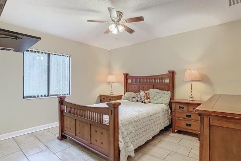 House in Longwood, Florida 4 bedrooms, 201.97 sq.m. № 2108276 - photo 17
