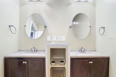 House in Longwood, Florida 4 bedrooms, 201.97 sq.m. № 2108276 - photo 14