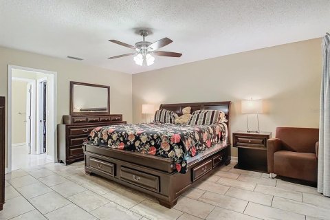 House in Longwood, Florida 4 bedrooms, 201.97 sq.m. № 2108276 - photo 12