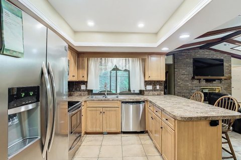House in Longwood, Florida 4 bedrooms, 201.97 sq.m. № 2108276 - photo 10