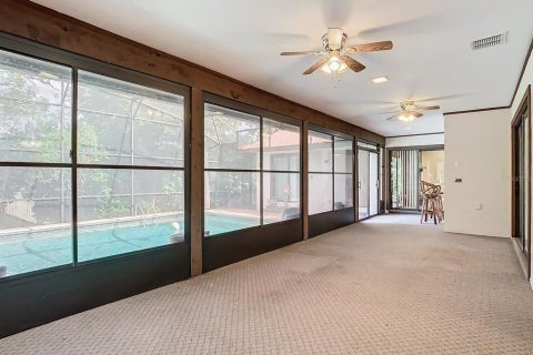 House in Longwood, Florida 4 bedrooms, 201.97 sq.m. № 2108276 - photo 23
