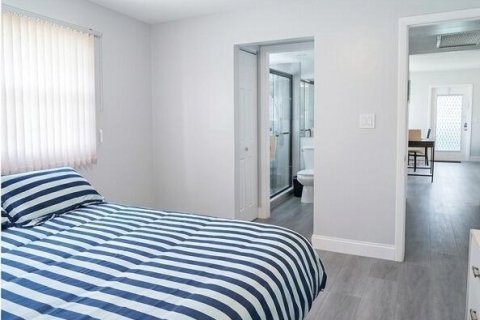 Condominio en alquiler en Deerfield Beach, Florida, 2 dormitorios, 76.18 m2 № 2184245 - foto 11