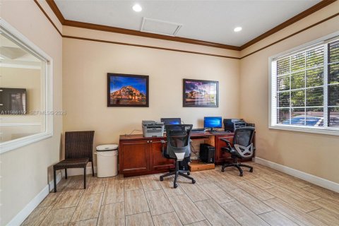 Купить кондоминиум в Форт-Лодердейл, Флорида 1 спальня, 81.57м2, № 2048085 - фото 23